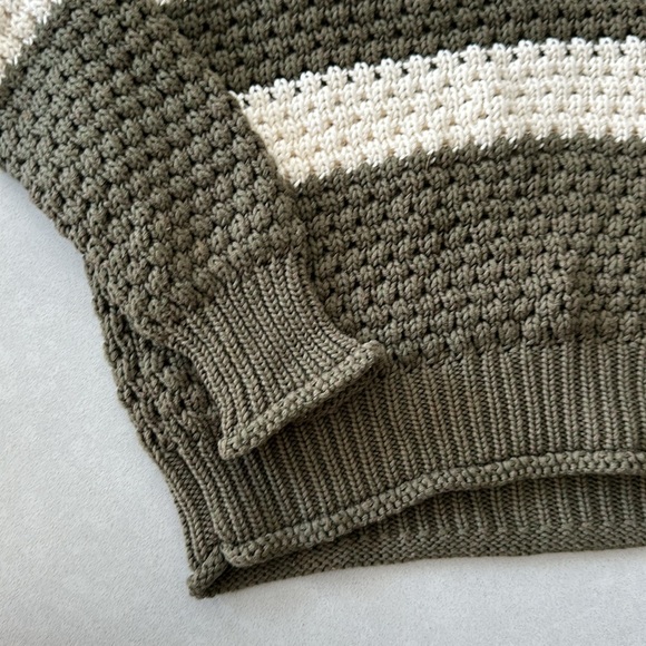 Crotchet Knit Sweater | Size Large - Picture 2 of 3